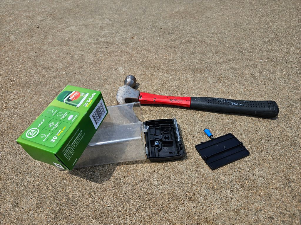ThrabenU's tweet image. Slabbed Magic cards are a neat piece of history.
Slabbed medicine... not so much.
I have some regrets about grocery pickup, but I did get to hit something with a hammer!