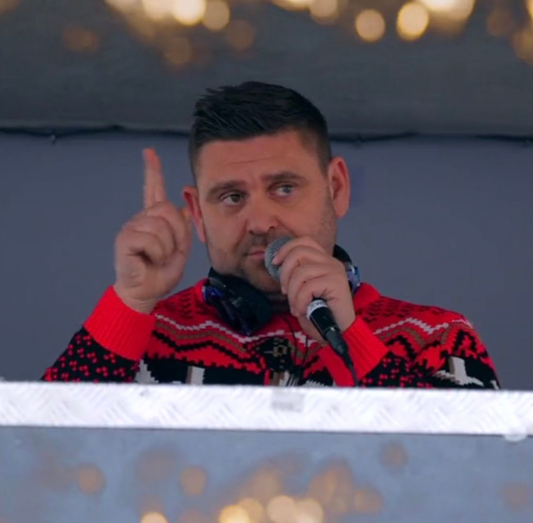 LDNPartyBoats's tweet image. 🎧 Ladies and gentlemen, we&apos;d like to introduce you to our wonderful DJ&apos;s! Whether you&apos;re here to dance the night away, celebrate with your colleagues, or just enjoy an unforgettable night, they&apos;ve got you covered

🙏 We&apos;re so grateful to have such a lovely team!

#DJs #LondonDJs