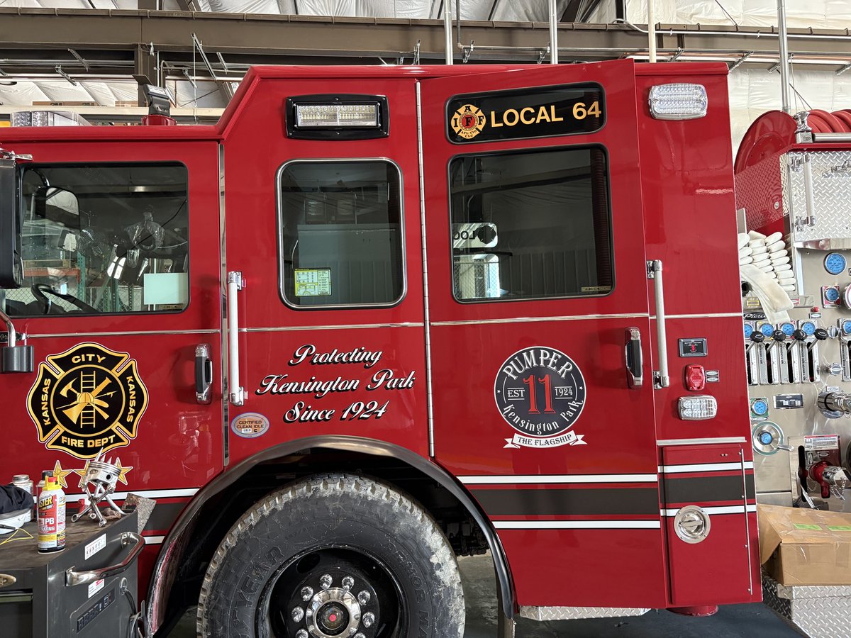 ChiefRubin's tweet image. KCKFD’s Pumper 5 & Pumper 11 are at Support Services getting the finishing touches before bring placed in service to protect our Community. Well deserved & needed fire apparatus replacements. Truck 14 a 107’ rear mount is at the dealership. Home soon. Duty Honor Courage Respect