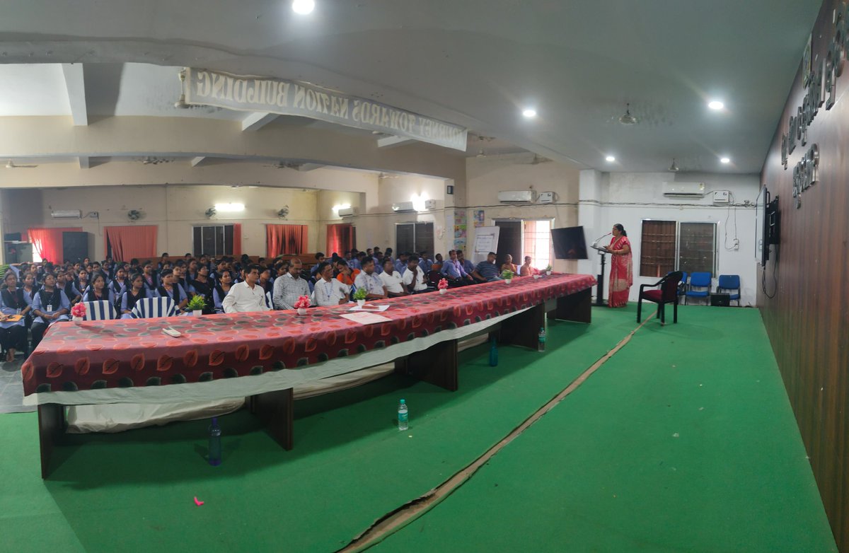 AngulDiet's tweet image. 🛑 An awareness session on Prevention of Sexual Harassment at Workplace was held at DIET Angul today.

👩‍🏫 Ms. Mamita Sahoo, Presiding Officer of ICC, sensitized student-teachers, faculty &amp;amp; staff on legal safeguards &amp;amp; redressal mechanisms.

#DIETAngul #POSH #SafeWorkplace #ICC
