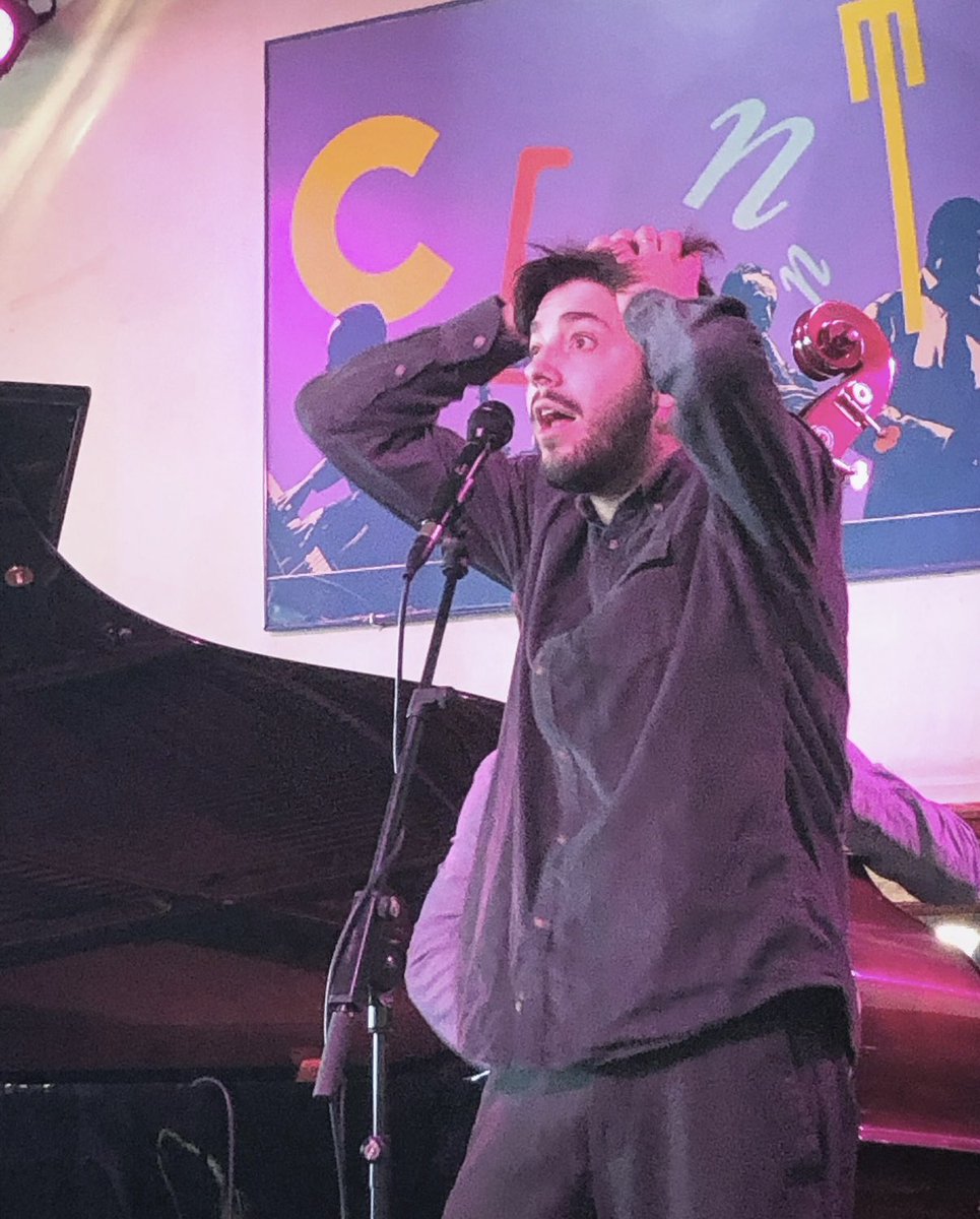 Una noticia muy triste, de las que preferiríamos no escribir. El #CaféCentral de Madrid cierra para siempre sus puertas el próximo 12 de octubre. Una tragedia para la vida cultural de la ciudad. Lo adelantamos en primicia en <a href="/el_pais/">EL PAÍS</a>

elpais.com/espana/madrid/…