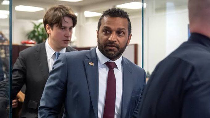 KashPatelNewsX's tweet image. 🚨BREAKING: The FBI is investigating three former cabinet officials for stealing $89 million in pandemic relief funds.
Should President Trump order an immediate asset freeze?
YES or NO?