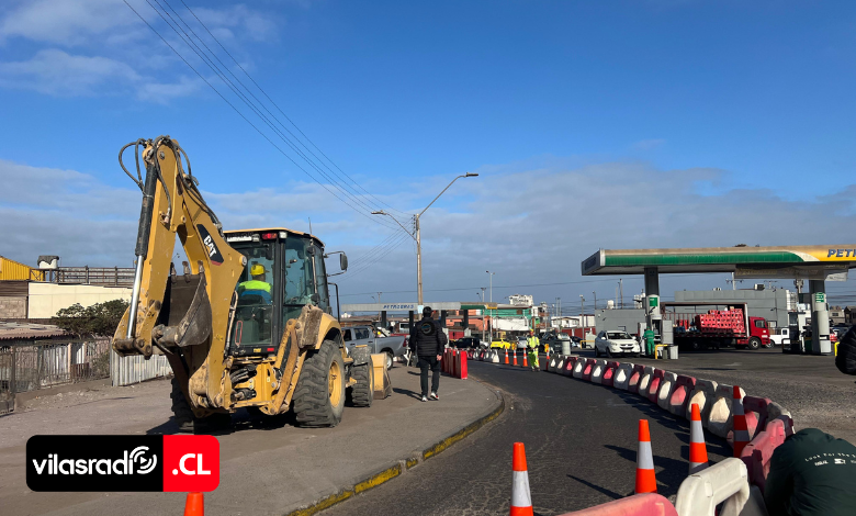 VilasRadio's tweet image. 🦺LOS INCONVENIENTES QUE COMIENZAN A SURGIR CON LOS TRABAJOS EN LA ROTONDA EL PAMPINO

📲💻Revisa la nota completa en: vilasradio.cl/los-inconvenie…

#inconvenientes #rotonda #elpampino #trabajos