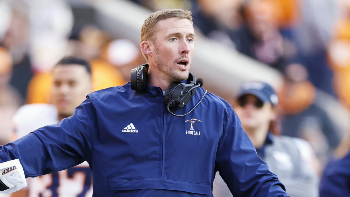 247Sports's tweet image. "I don't know how that's going to play out."
From the Group of Five to Power Four, college football coaches in Texas sound off on revenue sharing's roster-building impact and a look at what's next.
@MikeRoach247 ✍️
247sports.com/longformarticl…