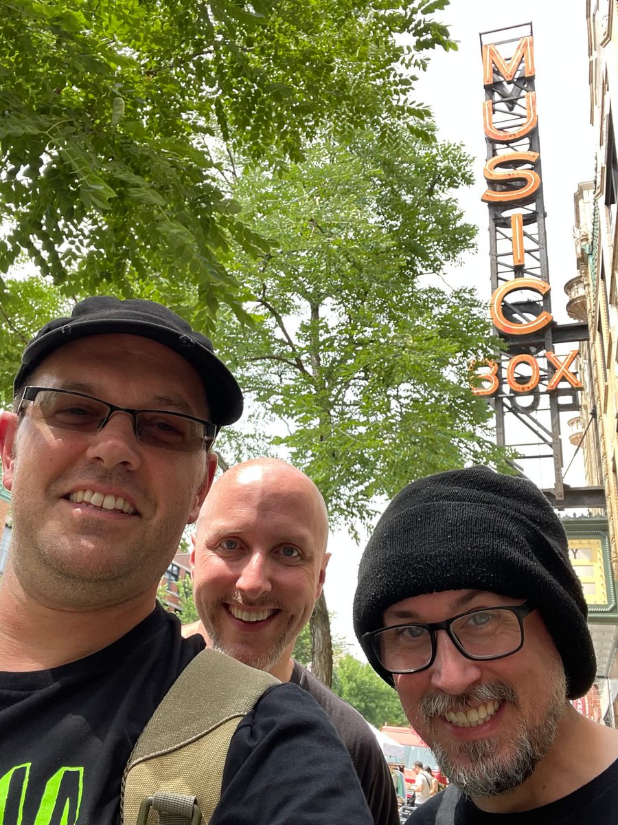 ChannelAwesome's tweet image. Some pictures from last weekends meet up. Had to take James to Music Box Theater for some classic Looney Tunes shorts.
