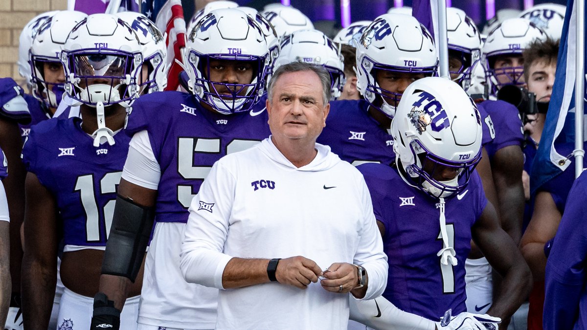 247Sports's tweet image. "I don't know how that's going to play out."
From the Group of Five to Power Four, college football coaches in Texas sound off on revenue sharing's roster-building impact and a look at what's next.
@MikeRoach247 ✍️
247sports.com/longformarticl…