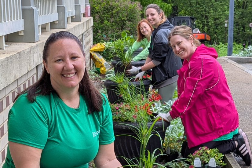 pittsburghparks's tweet image. 🌿Check out our new Stewardship Days landing page to find upcoming volunteer opportunities and meet our Horticulture and Forestry team members who lead the charge! pittsburghparks.org/stewardship-da…