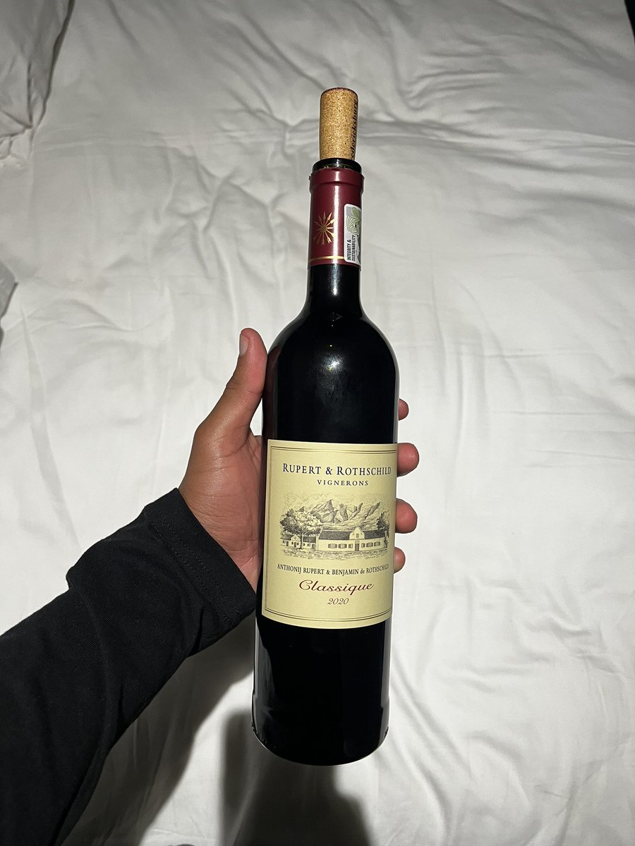 siphesihle_j's tweet image. night.