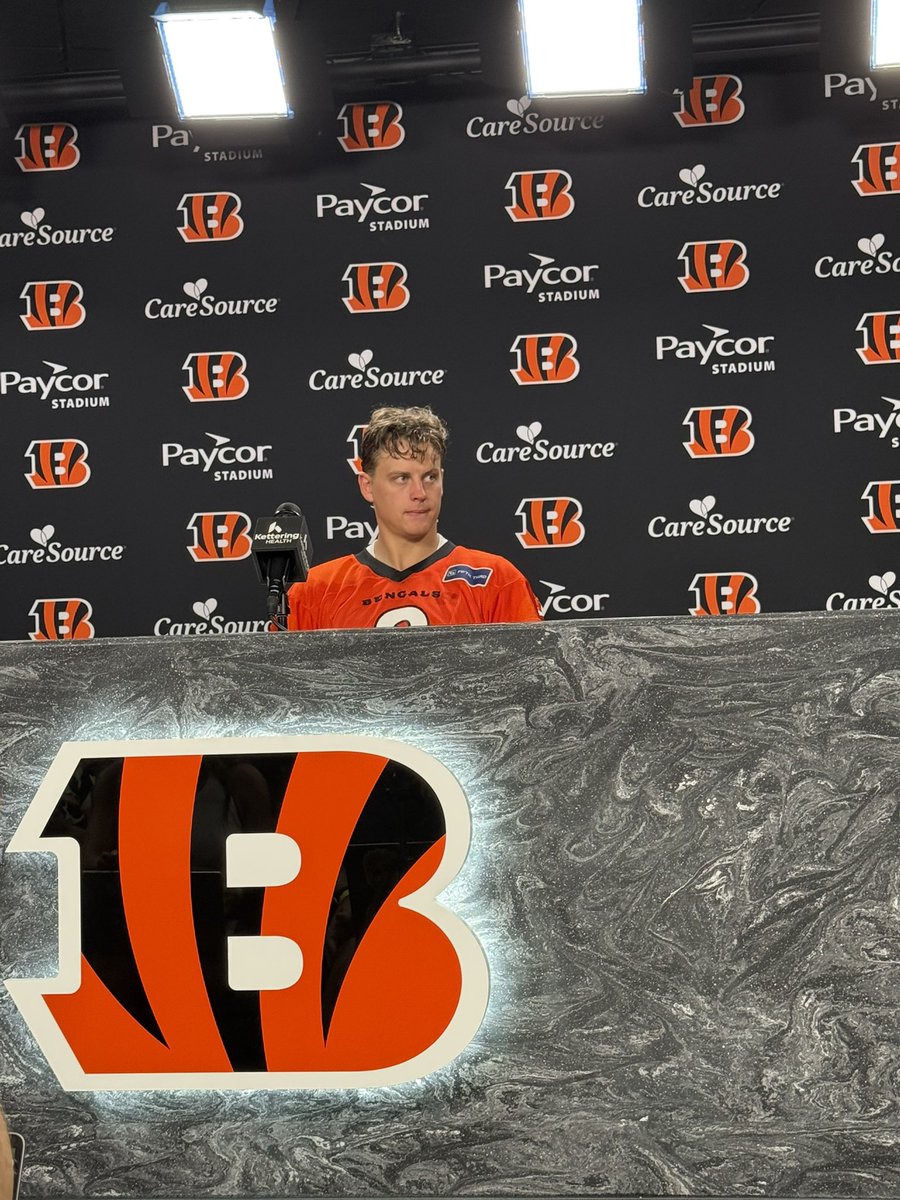 marshallkramsky's tweet image. Joe Burrow on his haircut not changing “you never know what I’m going to do”
#Bengals @WCPO