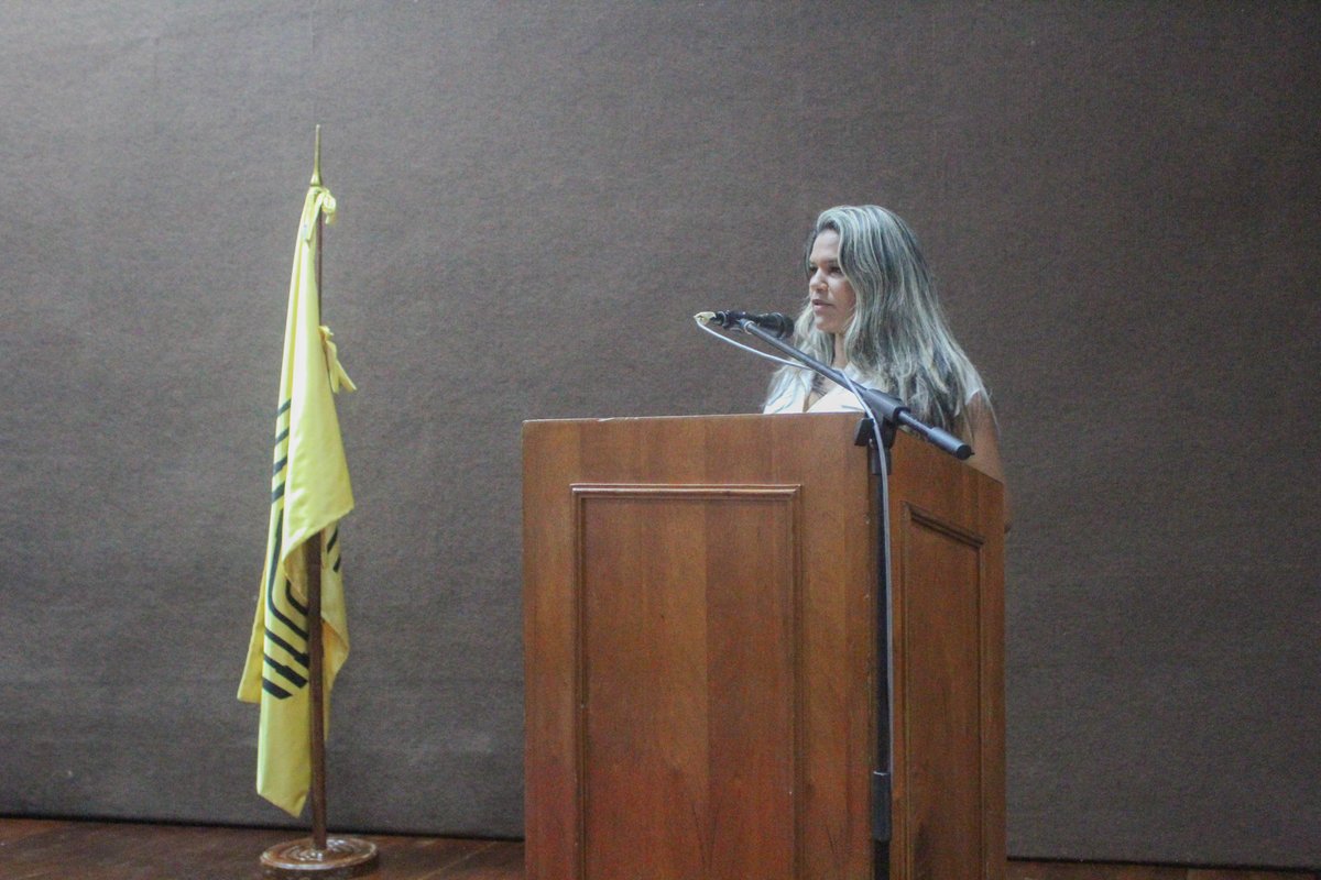 campusb's tweet image. La Universidad Simón Bolívar honra a su comunidad con la Orden 18 de Julio, reconociendo a trabajadores con 10, 15 y 20 años de servicio. Un acto que destaca la dedicación, perseverancia y compromiso de su personal, reafirmando su misión y vocación. #USBnoticias
#campusb
#usbve