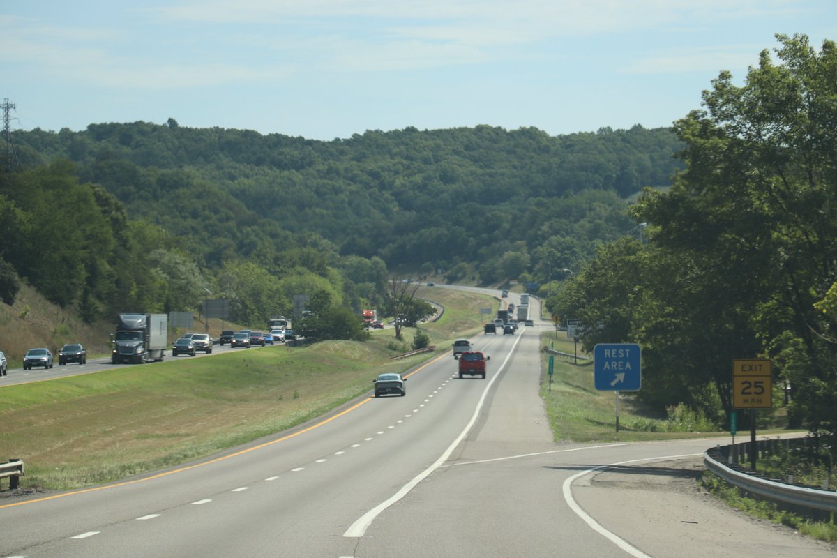 VaDOTSalem's tweet image. REMINDER - #I81 NB IRONTO REST AREA CLOSED DAILY FOR PAVING OPERATIONS MONDAY, July 28-Friday, August 1 in @montgomeryva. MORE at: vdot.virginia.gov/news-events/ne… @VaDOT @VaDOTStaunton @VaDOTBristol @VaTruckingAssn @VSPPIO