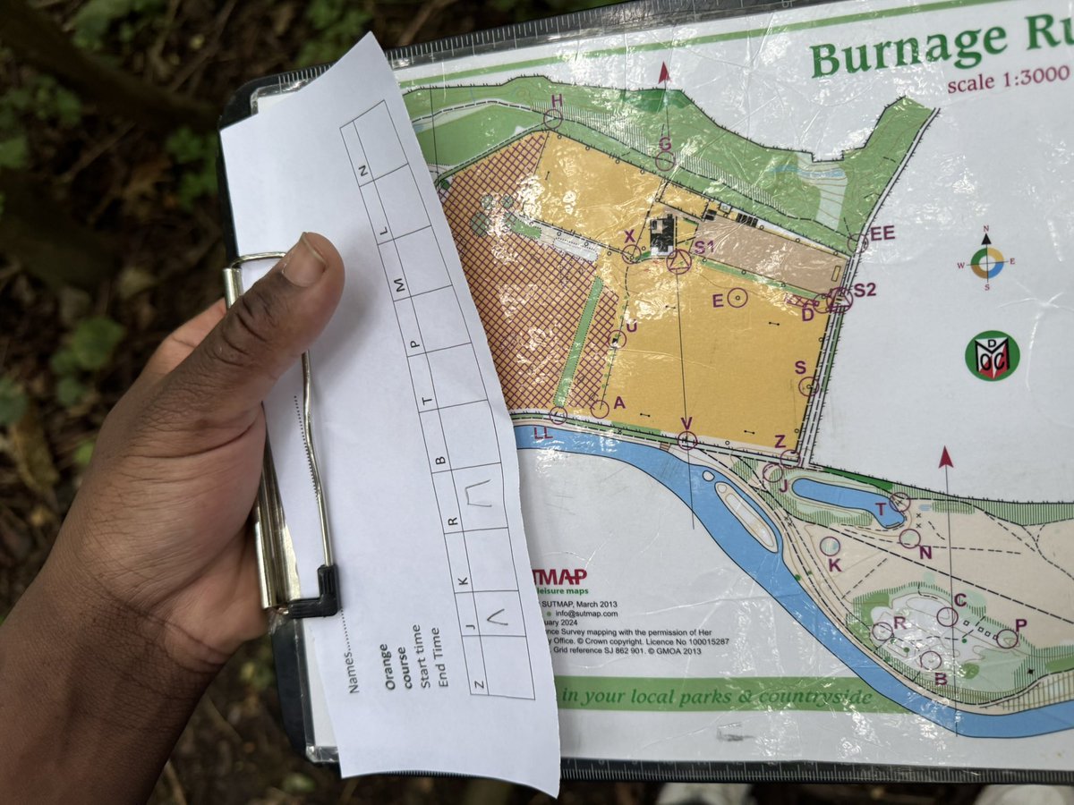LeedsDYS's tweet image. Our morning also saw us doing some Orienteering of the local area, working on our map reading skills! 🗺️🧭
@ASCHC_COLLEGE @beckets_bkcat @StWilfridsCHS