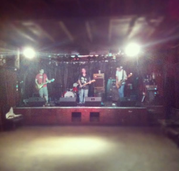 13 YEARS AGO TODAY:

Slobberbone rehearses in the showroom for an upcoming show with Cheap Trick.

RIP Jess Barr

(2012)