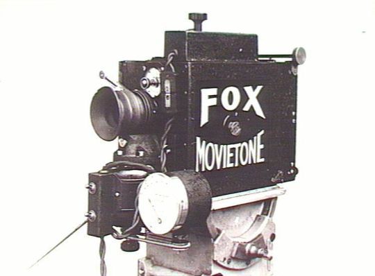 CitizenScreen's tweet image. Fox Film Corporation purchased the patents for the Movietone sound system on July 23, 1926.