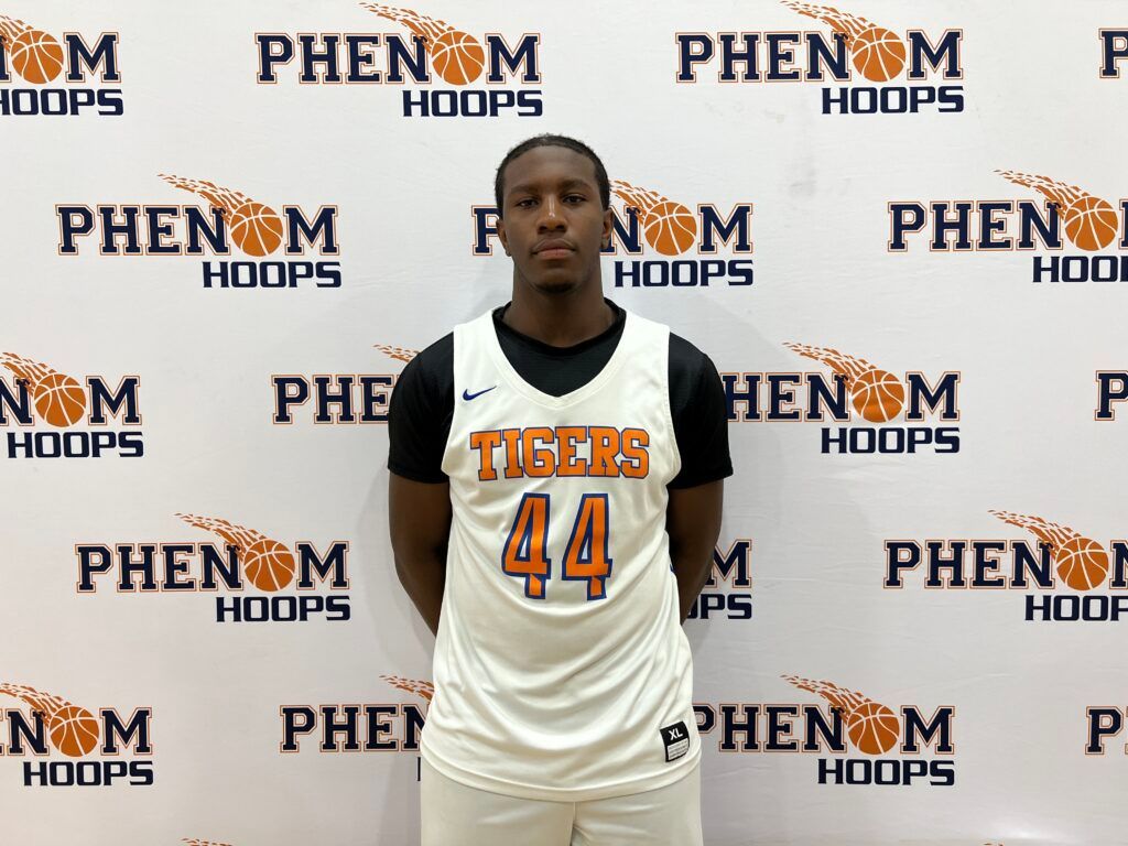 Making Their Mark: Tennessee Tigers Shine at Summer Havoc
#PhenomHoops 

Read: phenomhoopreport.com/making-their-m…