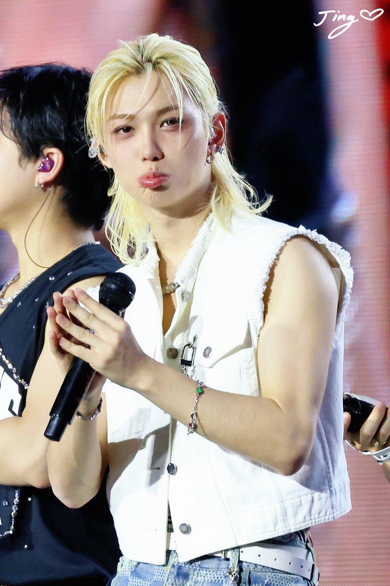 adingnarumi's tweet image. 250722|dominATE in Madrid HD
🐤😏🤭
#felix #필릭스 #ピリちゃん
#StrayKids #dominATE_Madrid