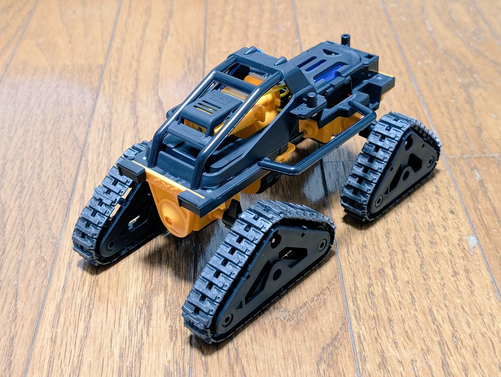 ikidumariP's tweet image. 楽しい工作シリーズ 四輪クローラー工作セット完成しました。
この楽しい工作シリーズやミニ四駆にラジコンとプラモ以外に動く模型が多いのもタミヤの魅力ですね。
#積みプラ崩し大会2025夏
#完成
#5個目
#俊作会長を偲んでタミヤ製品をアップしよう