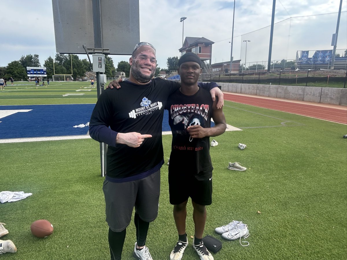 ameer (@aboycejr_4) on Twitter photo !! Attention Coaches !! I have enrolled into Mount St. Mary High school in Oklahoma and will be playing there for my junior season. I want to thank the coaches and my teammates for allowing me to join them. Go Rocket family 🚀 💯
<a href="/Coach_JD38/">J.D. Runnels jr.</a> <a href="/MSMRocketFB/">Rocket Football</a> !! Attention Coaches !! I have enrolled into Mount St. Mary High school in Oklahoma and will be playing there for my junior season. I want to thank the coaches and my teammates for allowing me to join them. Go Rocket family 🚀 💯
<a href="/Coach_JD38/">J.D. Runnels jr.</a> <a href="/MSMRocketFB/">Rocket Football</a>