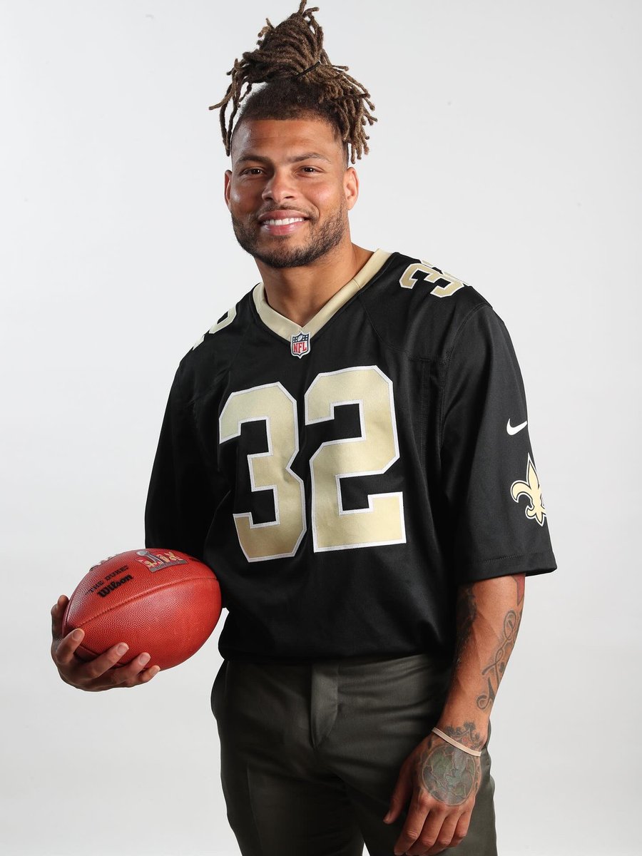 NOLASuperBowlHC's tweet image. Congratulations to our Super Bowl Host Committee Community Champion and NFL safety @Mathieu_Era on his retirement! 🏈🌟
Thank you for being a champion of the sport and for your community. Well done!