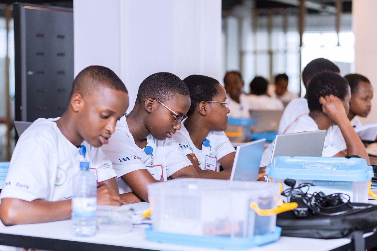 UN Women Rwanda (@unwomenrwanda) on Twitter photo Inspiring the girls, Mr Benjamin <a href="/ceo_imbankrw/">Benjamin Mutimura</a>, encouraged them to embrace discipline & delayed gratification on their journey. <a href="/UN_Women/">UN Women</a> appreciates <a href="/imbankrw/">I&M Bank (Rwanda) Plc.</a>`s support towards the success of the <a href="/AGCCIAfrica_1/">African Girls Can Code Initiative</a> bootcamp. Together, we're opening doors for girls to thrive in tech. Inspiring the girls, Mr Benjamin <a href="/ceo_imbankrw/">Benjamin Mutimura</a>, encouraged them to embrace discipline & delayed gratification on their journey. <a href="/UN_Women/">UN Women</a> appreciates <a href="/imbankrw/">I&M Bank (Rwanda) Plc.</a>`s support towards the success of the <a href="/AGCCIAfrica_1/">African Girls Can Code Initiative</a> bootcamp. Together, we're opening doors for girls to thrive in tech.