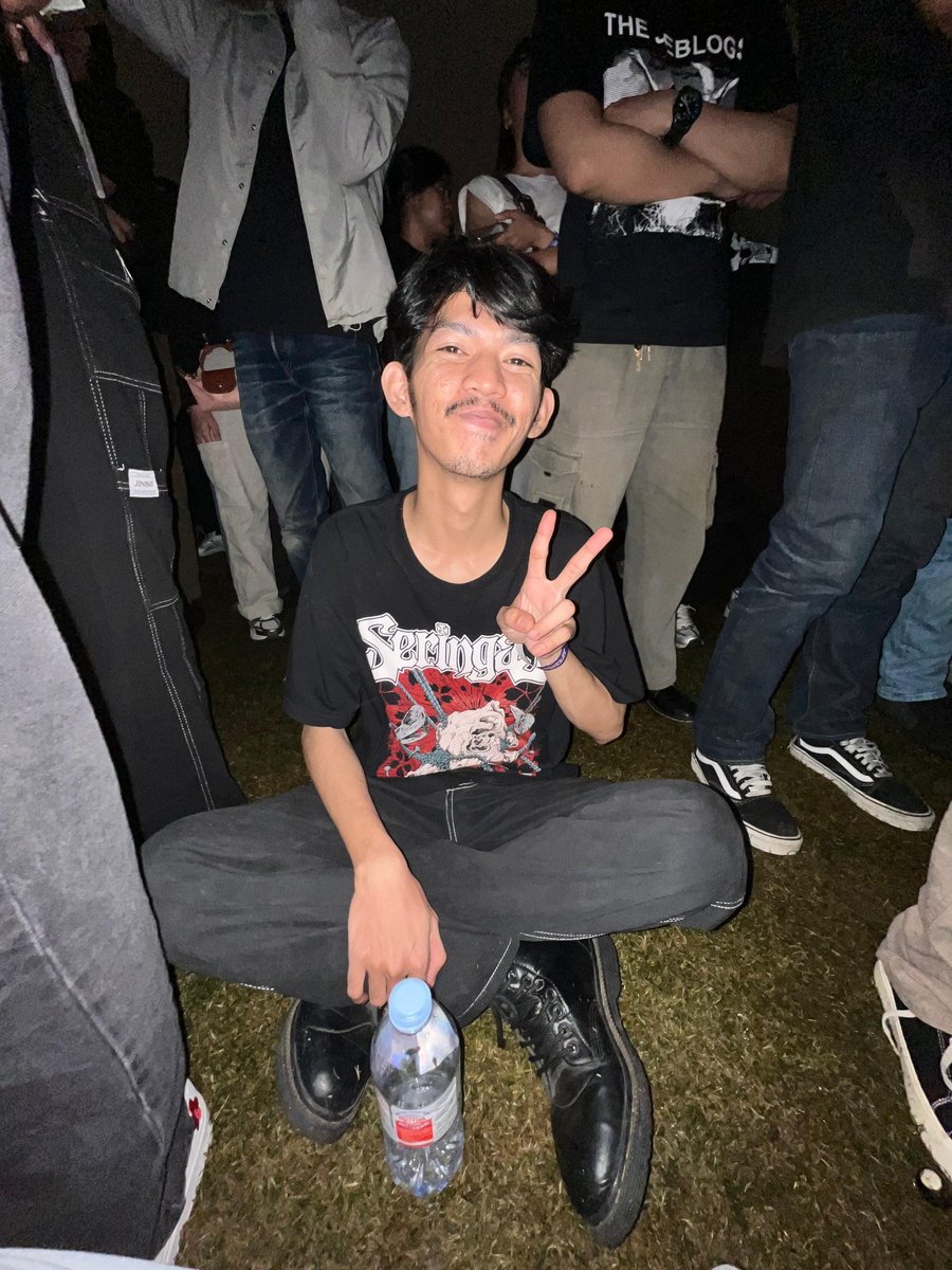 funnyasshell_'s tweet image. 🌑