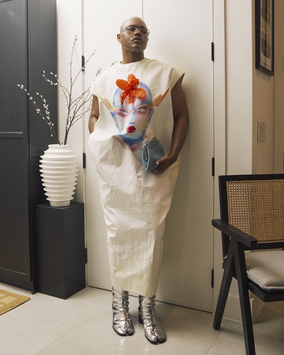 ALIEN SUPERSTAR 🪐
c/o Christopher John Rogers