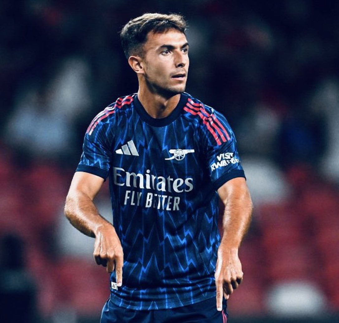PeakSxnti's tweet image. 10 passes into final third in 45mins
1 Backward pass.
Zubimendi is going to be huge for us this season.