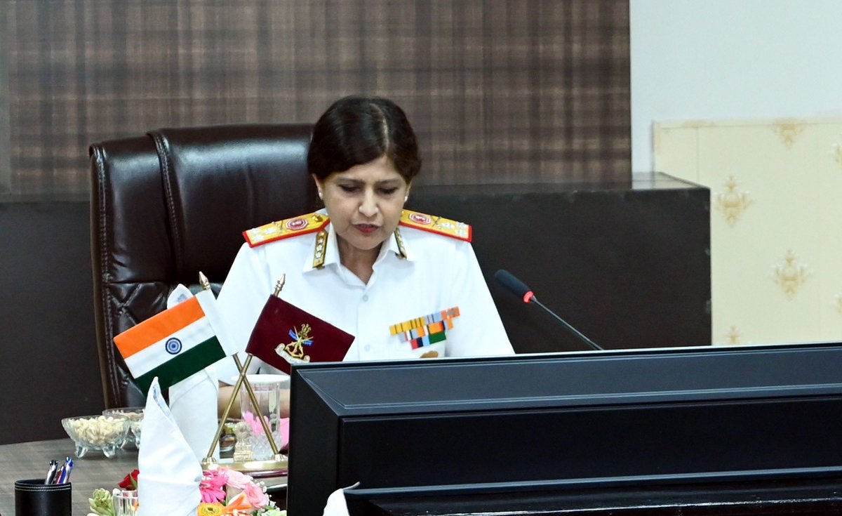 dgafms_mod's tweet photo. Surg VAdm Arti Sarin, #DGAFMS chaired the 9th meeting of the 11th JCM Level III at #AFMSDLucknow on 23 Jul 25 to address issues concerning Defence Civilian employees of the DGAFMS cadre. The meeting was also attended by Lt Gen Pankaj P Rao, Commandant #AFMC. Matters related to welfare, service conditions, and training of Group ‘C’ employees from various units were discussed in detail. The Flag Officer commended the vital role played by the civilian workforce and encouraged their active involvement in advancing automation across the Armed Forces Medical Services.
@adgpi
@indiannavy
@IAF_MCC
@HQ_IDS_India
@SpokespersonMoD
@suryacommand
@PIB_India
#DGAFMS
