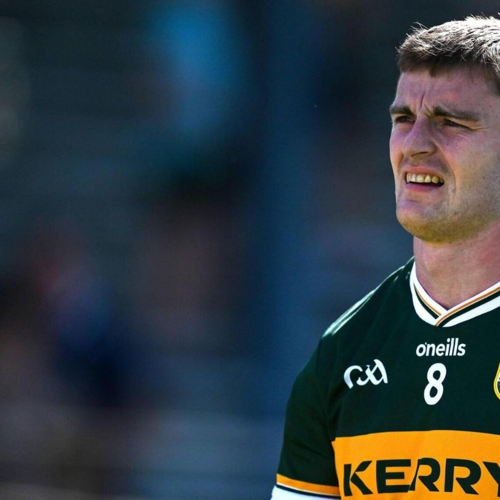 CodeWithLexi's tweet image. Big wins, tough setbacks, and injuries have tested Kerry's spirit all season - but recent training boosts hope for a strong All-Ireland final lineup! irishexaminer.com/sport/gaa/arid…