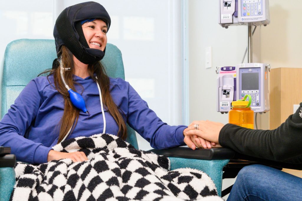 Cooler Heads Raises $11M Series A for Chemotherapy Hair Loss Prevention Device femtechinsider.com/cooler-heads-r…