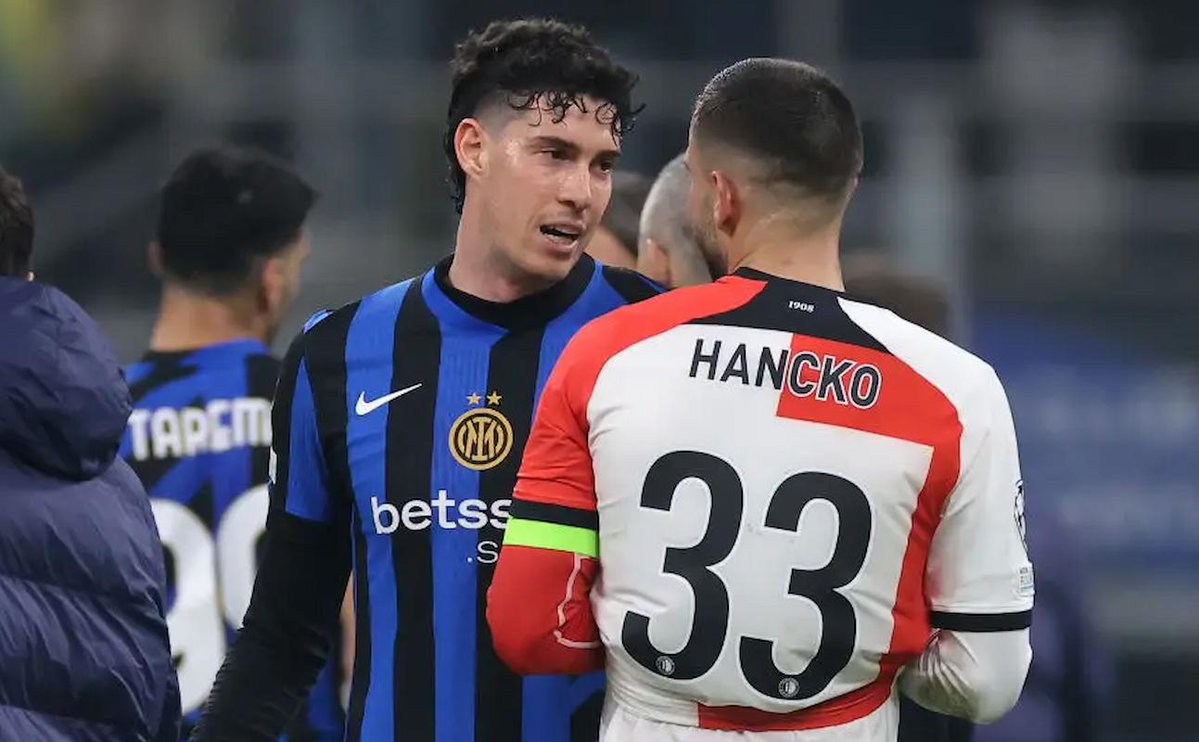 Daniele Mari (@marifcinter) on Twitter photo ⚪️🔴 Doveva passare all'Al Nassr, alla fine Hancko andrà all'Atletico Madrid per 34 milioni di euro bonus compresi
<a href="/FabrizioRomano/">Fabrizio Romano</a> ⚪️🔴 Doveva passare all'Al Nassr, alla fine Hancko andrà all'Atletico Madrid per 34 milioni di euro bonus compresi
<a href="/FabrizioRomano/">Fabrizio Romano</a>
