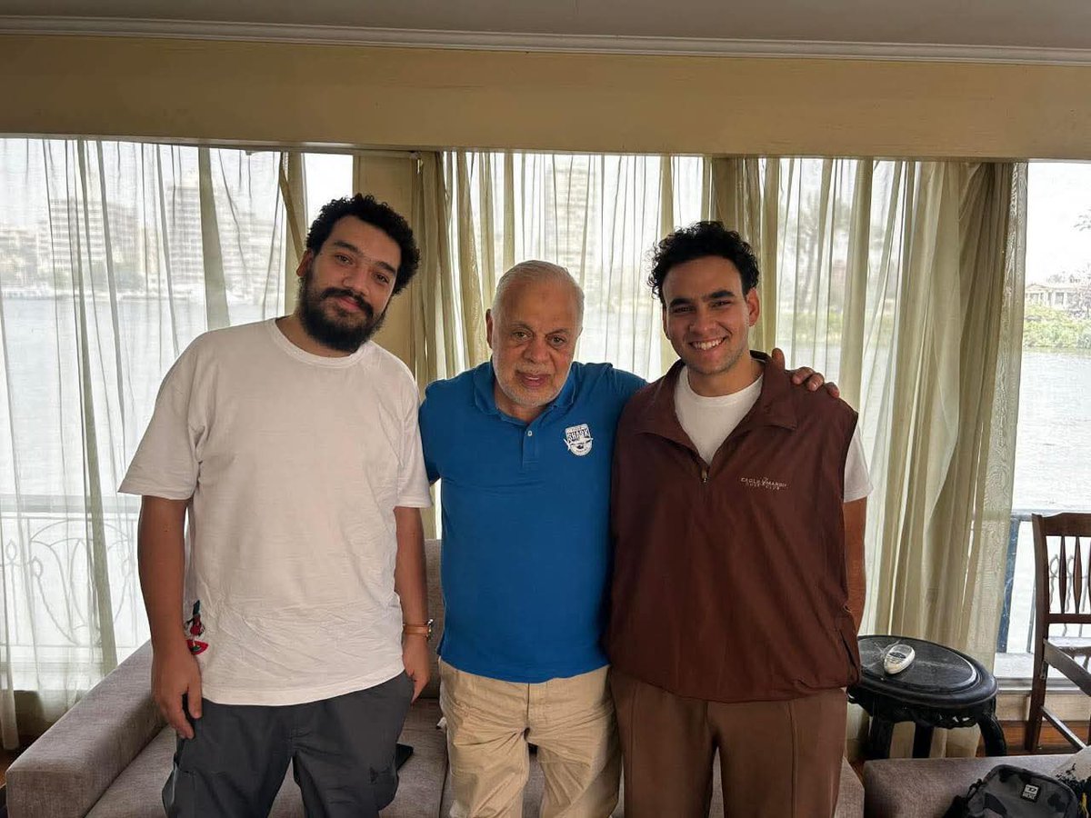 AHLELMEDIA's tweet image. نقابة المهن التمثيلية تتدخل لحل أزمة مسرحية "الخطة المثالية" (بيان)
للتفاصيل:
facebook.com/share/p/1F9QGY…