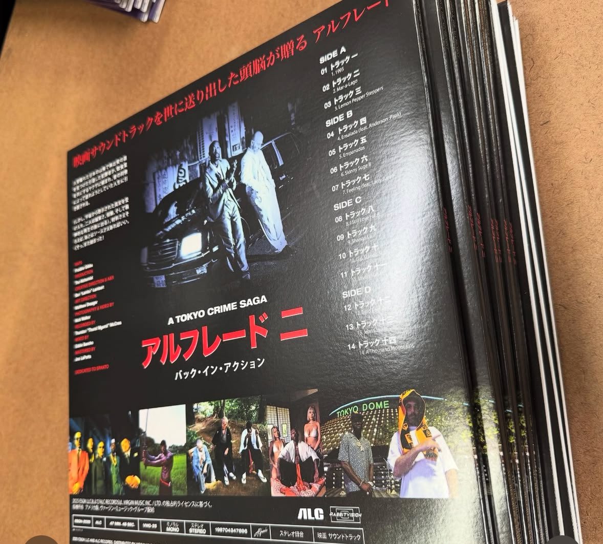 lennonandmarx's tweet image. freddie gibbs alfredo 2 vinyl release taking inspo from the japanese laserdisc release of michael mann’s heat goes so fucking hard man