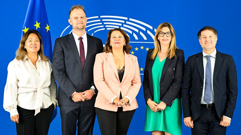 PECH Committee Press (@ep_fisheries) on Twitter photo 🎣🚨"The budget cut to fisheries is as unjustified as it is alarming. The European Maritime, Fisheries and Aquaculture Fund (EMFAF) is only allocated €2 billion, a third of what it received in the current period," said <a href="/CarmenCrespoPP/">Carmen Crespo</a>.
👉Read more here: europa.eu/!k8VYYV 🎣🚨"The budget cut to fisheries is as unjustified as it is alarming. The European Maritime, Fisheries and Aquaculture Fund (EMFAF) is only allocated €2 billion, a third of what it received in the current period," said <a href="/CarmenCrespoPP/">Carmen Crespo</a>.
👉Read more here: europa.eu/!k8VYYV