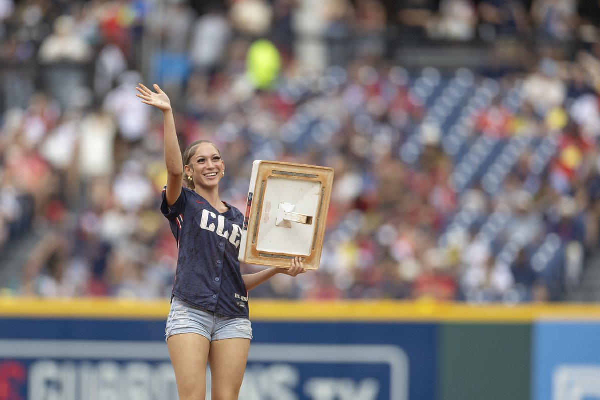 CLEInspires's tweet image. Lots of stolen bases for the Guardians Nike RBI teams last weekend at Progressive Field! Time to take that energy into the MLB RBI East Regional this weekend in Pittsburgh!
Best of luck to the three teams representing Cleveland at the regional. Friends, family, and fans can…