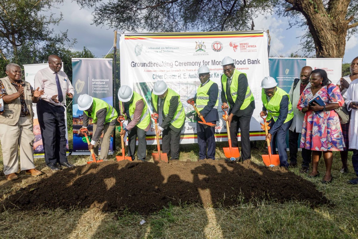 IrlEmbUganda's tweet image. Moroto Blood Bank is a commemorative gift from @IrlEmbUganda to mark 20yrs of Ireland's work in Karamoja. At the ground breaking ceremony today, at Moroto Hospital @IEAmbUganda called it "...a milestone for maternal and emergency care in Karamoja"@Cuamm @MinofHealthUG @ubtsug1