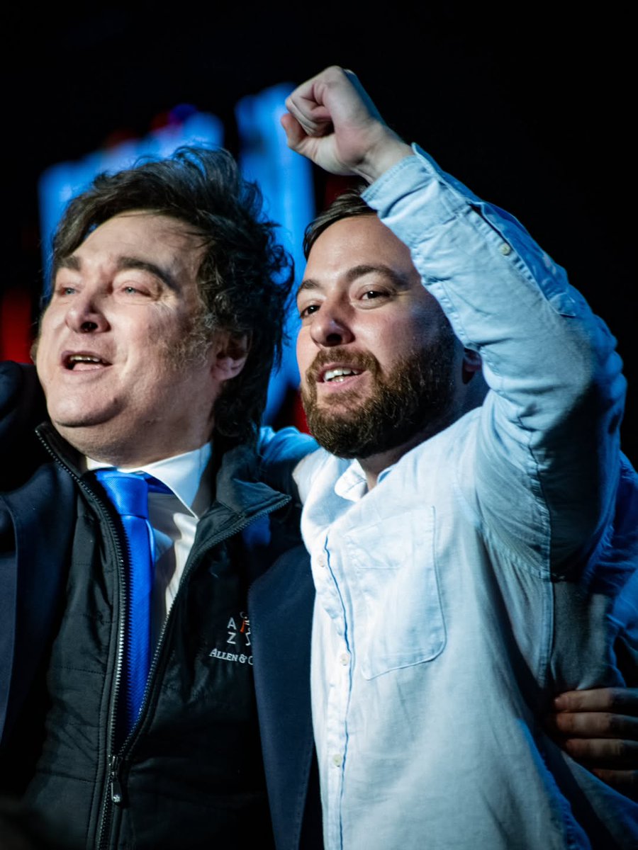 juanelegonzalez's tweet image. La foto de La Derecha Fest la hizo Ezequiel Luque para @latintacba 📷