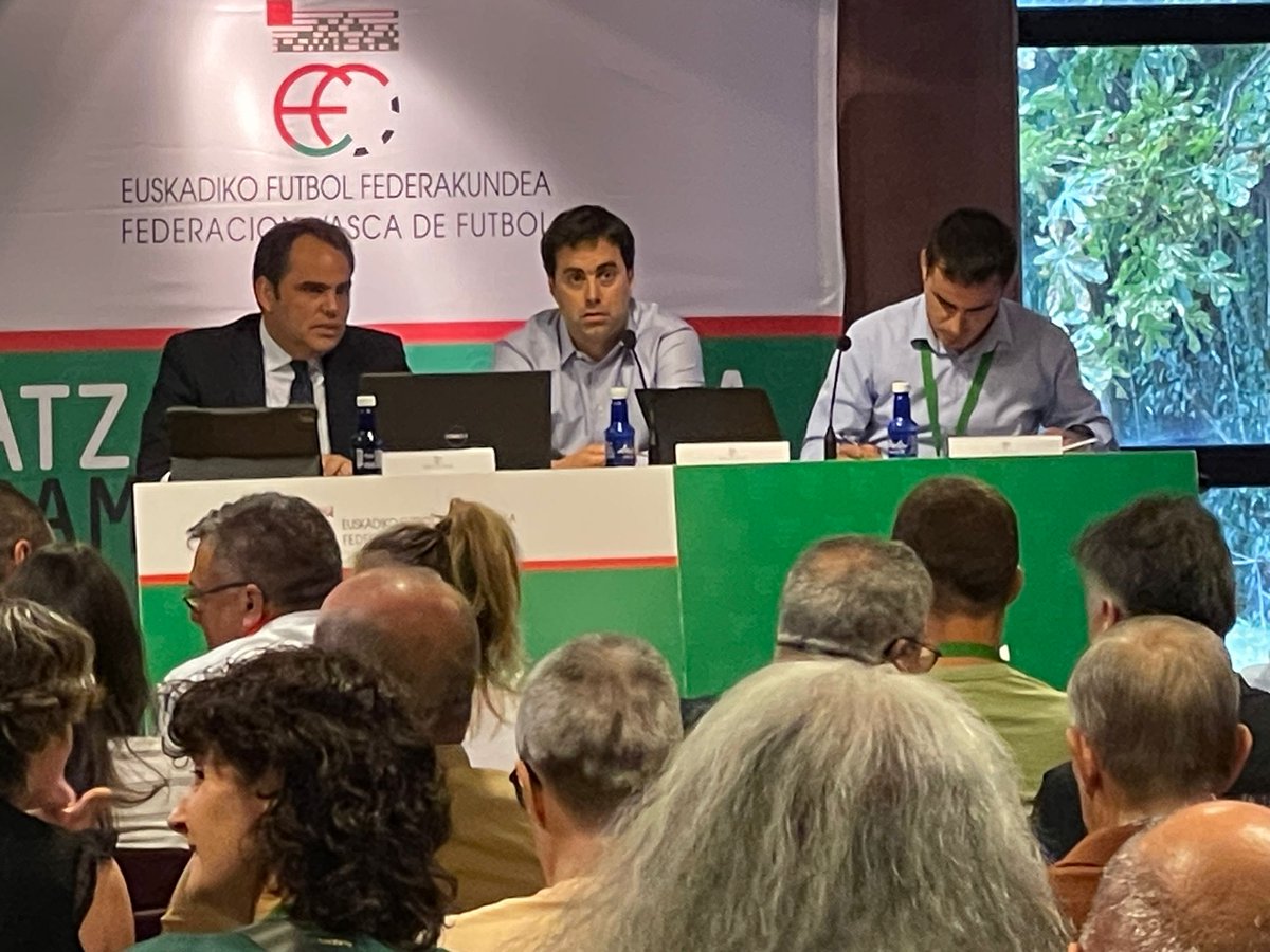 𝗕𝗔𝗧𝗭𝗔𝗥 𝗢𝗥𝗢𝗞𝗢𝗥𝗥𝗔 - 𝗔𝗦𝗔𝗠𝗕𝗟𝗘𝗔 𝗚𝗘𝗡𝗘𝗥𝗔𝗟

📝 Jarraian, Zuzendaritza Batzordeak memoria aurkeztuko du.

📝 A continuación la Junta Directiva presentará la memoria. 

#BatzenGaituelako