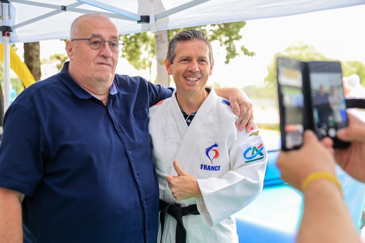 Le Village du sport tarnais à la base de loisirs d’Aiguelèze !

Tout l’été, en famille, entre amis, le Conseil départemental vous permet de vous initier gratuitement aux disciplines sportives au plus près de chez vous, grâce à des ateliers encadrés par le @CDOSduTARN , les