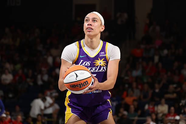 DailyNBAStats's tweet image. Game Summary: Mystics vs. Sparks
Sparks won 93-86
Top Performers:
Dearica Hamby: 24pts, 14reb, 3ast, 2stl, 1blk
Shakira Austin: 17pts, 6reb, 2ast, 4stl, 2blk
Rickea Jackson: 22pts, 4ast, 3reb, 4 3pm
Sonia Citron: 7pts, 6ast, 4reb, 3stl, 1blk, 0tov