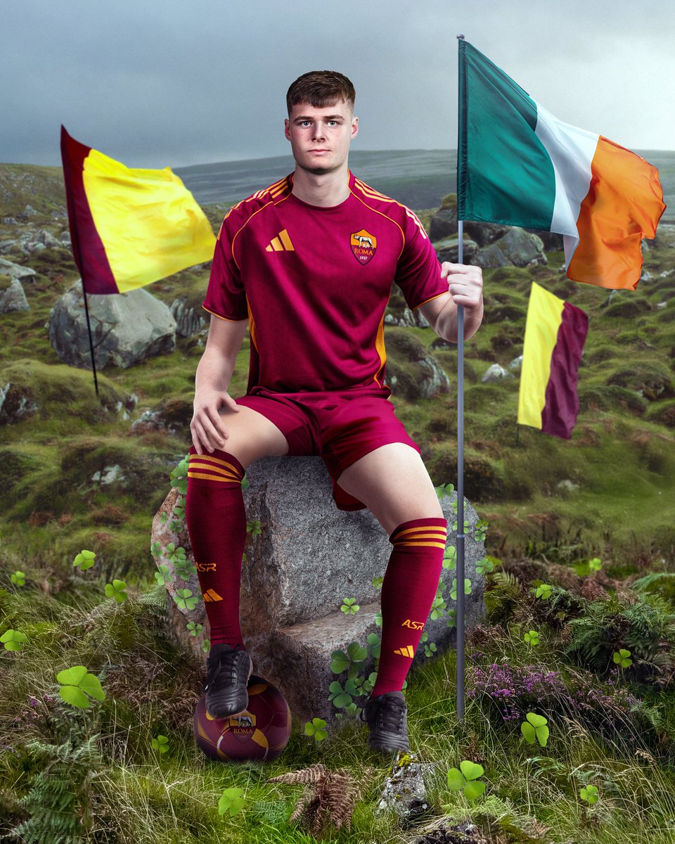 OfficialASRoma's tweet image. Il primo calciatore irlandese nella nostra storia ☘️ 🇮🇪
#ASRoma
