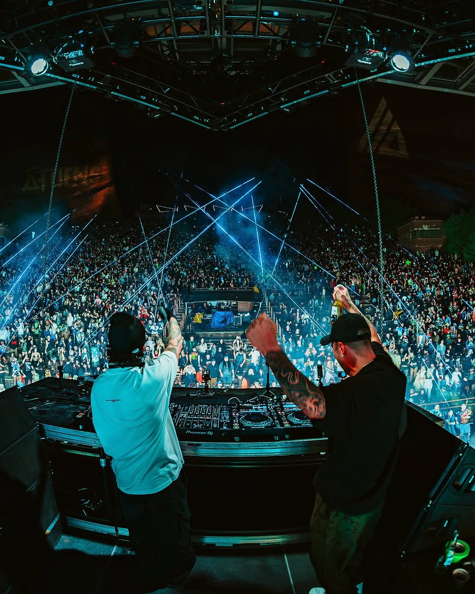 Global Dance Events (@globaldanceus) on Twitter photo DENVERRR - we’re the first stop on <a href="/ognixinmusic/">OG NIXIN 🥷</a> & <a href="/BendaMusic/">BENDA</a>'s Public Enemies Tour on August 29th at <a href="/SummitDen/">Summit Denver</a> ⛽️🔥 Pull up early for <a href="/MVRDAuk/">MVRDA</a> + <a href="/ilymidroll/">MIDROLL!!!™</a> b2b <a href="/riddimnyc/">RIDDIMNYC🗽</a> 🚔
Lock in your tickets TODAY ⏩ bit.ly/OGNixinBendaSu… DENVERRR - we’re the first stop on <a href="/ognixinmusic/">OG NIXIN 🥷</a> & <a href="/BendaMusic/">BENDA</a>'s Public Enemies Tour on August 29th at <a href="/SummitDen/">Summit Denver</a> ⛽️🔥 Pull up early for <a href="/MVRDAuk/">MVRDA</a> + <a href="/ilymidroll/">MIDROLL!!!™</a> b2b <a href="/riddimnyc/">RIDDIMNYC🗽</a> 🚔
Lock in your tickets TODAY ⏩ bit.ly/OGNixinBendaSu…