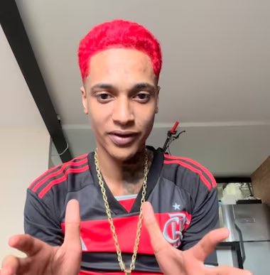 designdelvaux's tweet image. AGORA: Após identificar "Pix suspeito" de R$30 mil na conta de Oruam, Polícia Civil quebra sigilo bancário do rapper e descobre assinatura anual da Adobe.
"Já viu quanto custa a assinatura da creative cloud? Sou bandido não pô", esclareceu o rapper.