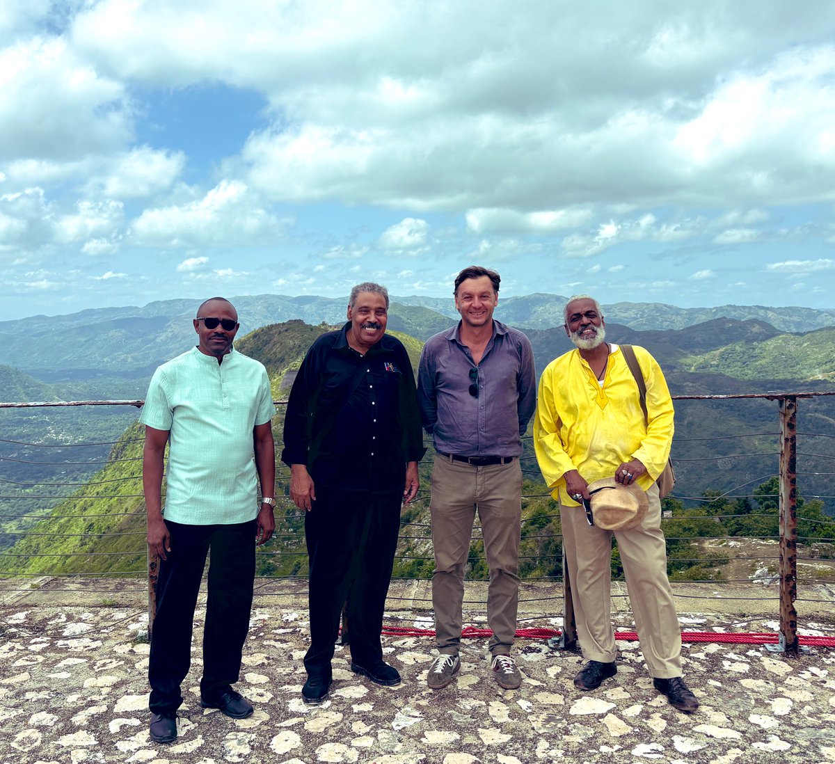 AntoineMichon1's tweet photo. Admiration et émotion de visiter la majestueuse #CitadelleLaferrière avec le ministre haïtien de la Culture et les experts de l’#ISPAN.
Symbole de liberté, d’ingéniosité et de souveraineté, ce chef-d’œuvre du patrimoine mondial incarne l’âme de la nation haïtienne.
🇭🇹 #Haïti https://t.co/1YmLIk4Jhg