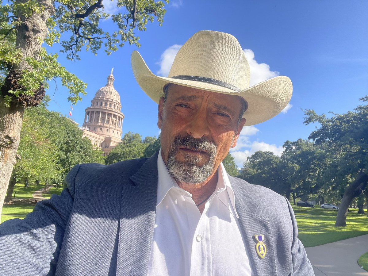 DocPeteChambers's tweet image. While legislators work on a “special” session,
I am here to listen to those voices that get “lost” sometimes.
I am proud to witness the true Texas spirit that comes through during times like this.
God bless Texas,
~ Doc
#TexansHelpingTexans