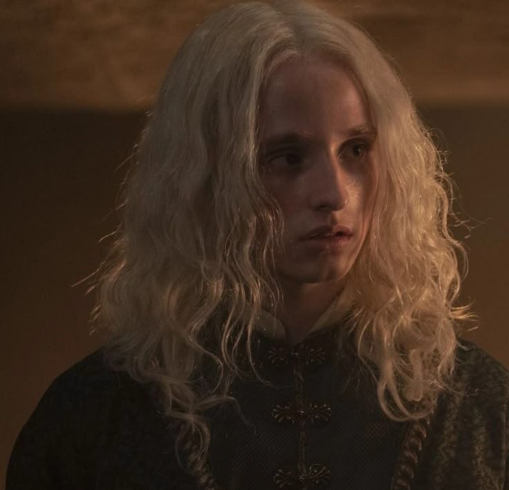 targcestprompts's tweet image. jealous aegon x rhaenyra x daemon