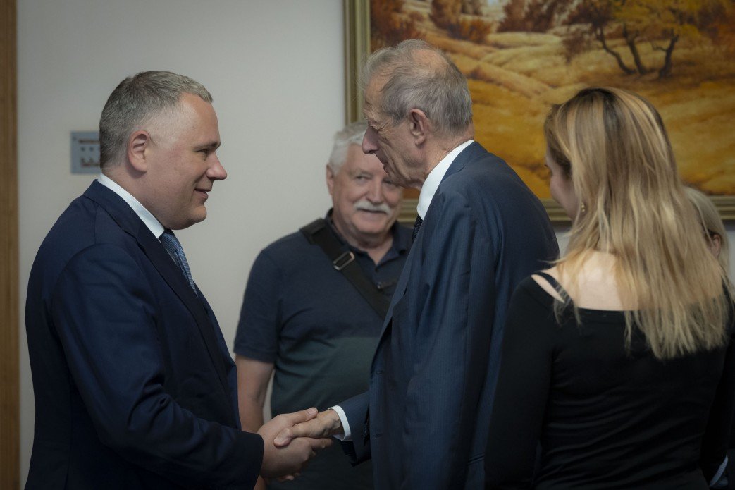 paolobucci18's tweet image. Il vice capo dell'ufficio del presidente dell'Ucraina, Ihor Zhovkva, ha incontrato Piero #Fassino, che è in visita in Ucraina per una missione preparatoria nell'ambito del suo lavoro sul P.A.C.E. report "Conseguenze politiche dell'aggressione della Federazione Russa contro…