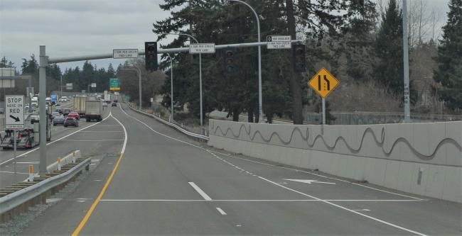 Ramp up your plans!

July 27–31: Mill Plain Blvd on-ramps to SB I-205 in Vancouver will close nightly 9 PM–5 AM.

Crews will repaint striping to add lanes and improve traffic flow.

Avoid delays — plan ahead &amp; use a different route.