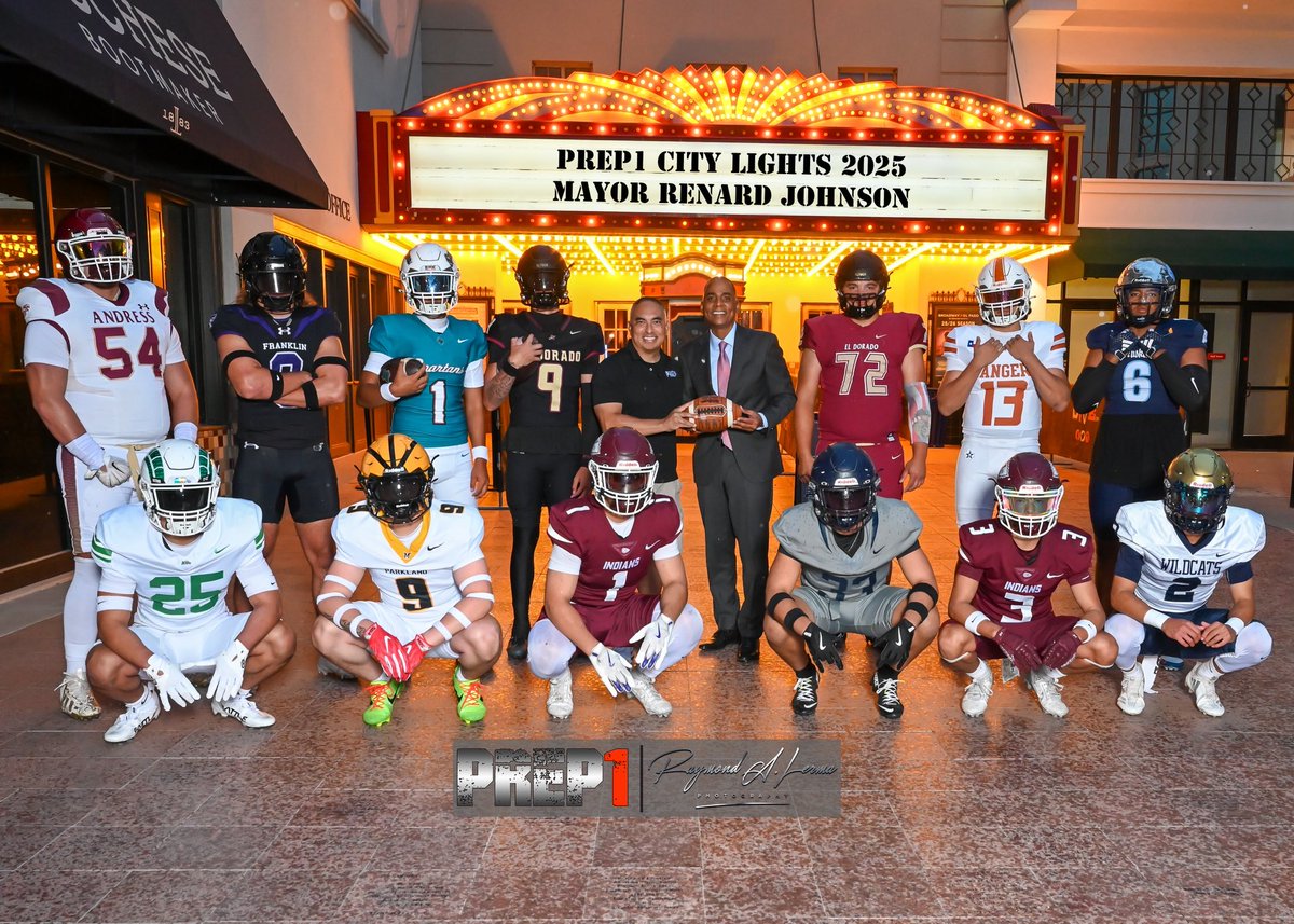 ✨ West Texas (El Paso) • CITY LIGHTS returns! 19 Stand Out Football Athletes from various High Schools in the El Paso Area assembled together for <a href="/Prep1USA/">PREP1</a> ‘s 2025 🏈 City Lights🚦

⚜️ El Paso Mayor Renard Johnson <a href="/MayorRenardEPTX/">Mayor Renard Johnson</a> made an appearance &amp; briefly hung out with