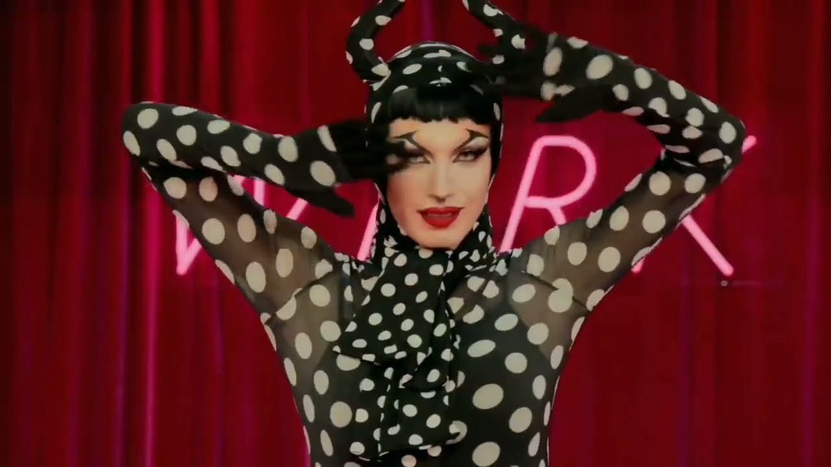 stardustsang's tweet image. i love when they serve inverted black and white realness